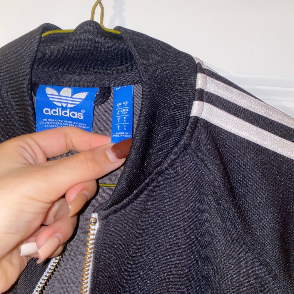 Adidas jacket - Picture 2 of 3